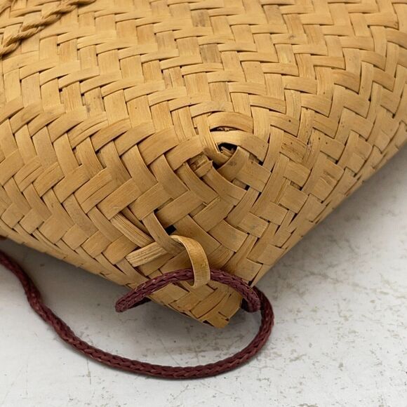 Handmade Woven Bag Backpack Vintage Basket Tan Bamboo With Lid & Chinese Coin - Picture 14 of 16